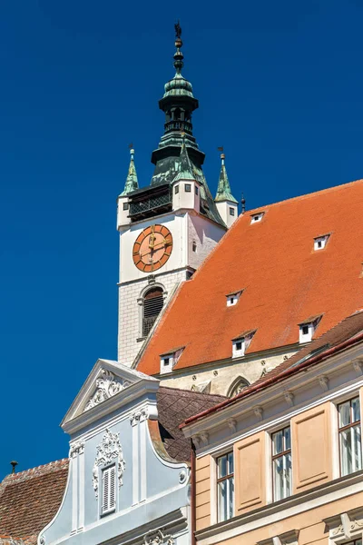 Piaristenkirche veya Frauenbergkirche, Krems bir kilisede am Donau, Avusturya — Stok fotoğraf