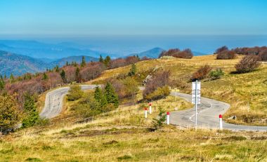 Col du Grand Ballon, bir dağ geçmek Vosges Dağları - Alsace, Fransa
