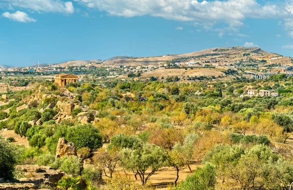 Πανόραμα της κοιλάδας των ναών, ένα μνημείο παγκόσμιας πολιτιστικής κληρονομιάς σε Σικελία, Ιταλία — Φωτογραφία Αρχείου