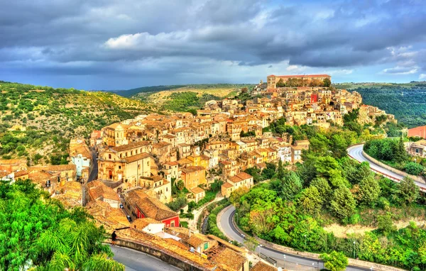 Pohled na Ragusa, Unesco dědictví města Sicílie, Itálie — Stock fotografie
