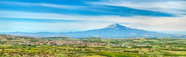 Panorama na Sycylii z Etny i Scordia miasta. Włochy — Zdjęcie stockowe