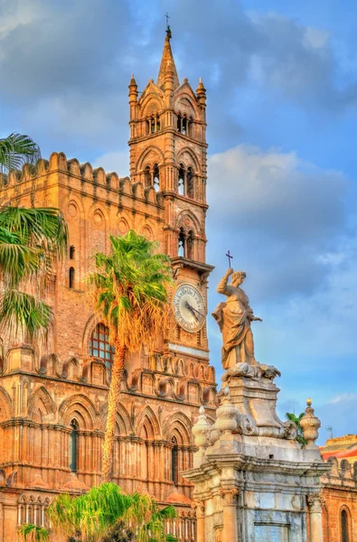 Palermo kathedraal, een UNESCO werelderfgoed in Sicilië, Italië — Stockfoto