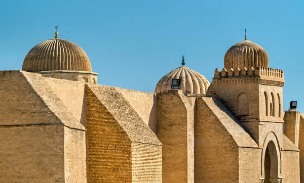 Medeltida väggarna i Medina i Kairouan, Tunisien — Stockfoto