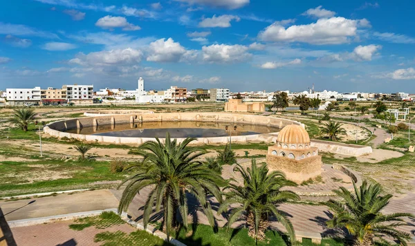 Middeleeuwse Aghlabid bekkens in Kairouan, Tunesië — Stockfoto