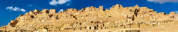 Panorama de Chenini, un pueblo bereber fortificado en el sur de Túnez — Foto de Stock