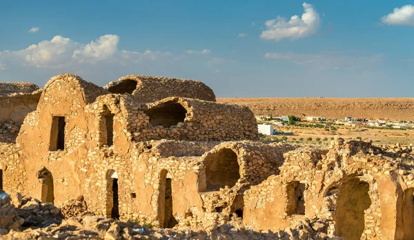 Ksar Ouled Debbab, un villaggio fortificato vicino Tataouine, Tunisia meridionale — Foto Stock