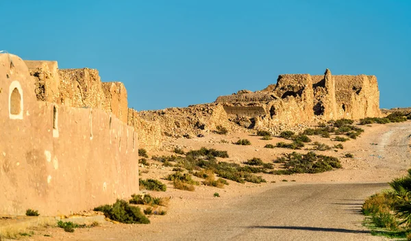 A Ksar Ouled Debbab, egy erődített falu közelében Tataouine, Tunézia déli részén — Stock Fotó