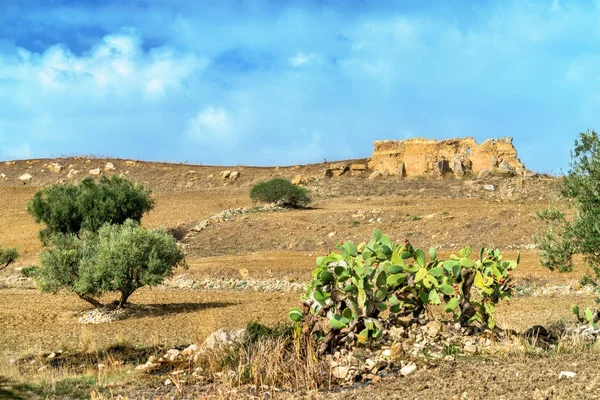 Blick auf Dougga, eine antike römische Stadt in Tunesien — Stockfoto