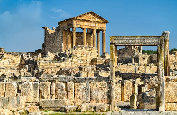 The Roman Capitol at Dougga. UNESCO heritage site in Tunisia — Stock Photo, Image