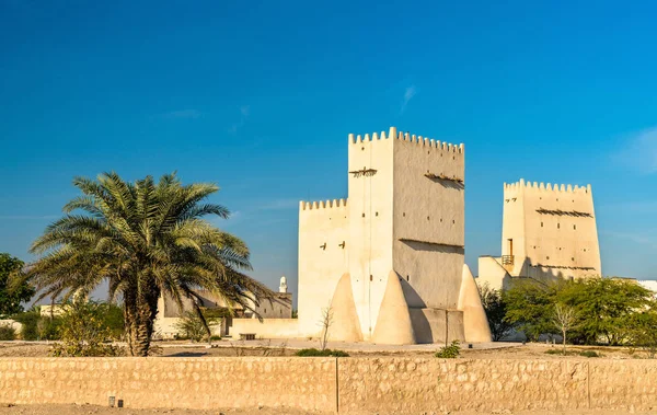 Barzan türme, wachtürme in umm salal mohammed bei doha, qatar — Stockfoto