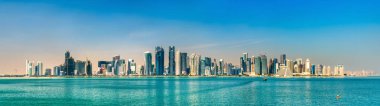 Doha, Katar'ın başkenti manzarası.