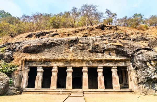 Cueva no 3 en la isla Elephanta cerca de Mumbai, India —  Fotos de Stock