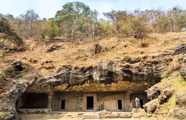 Cueva no 4 en la isla Elephanta cerca de Mumbai, India —  Fotos de Stock