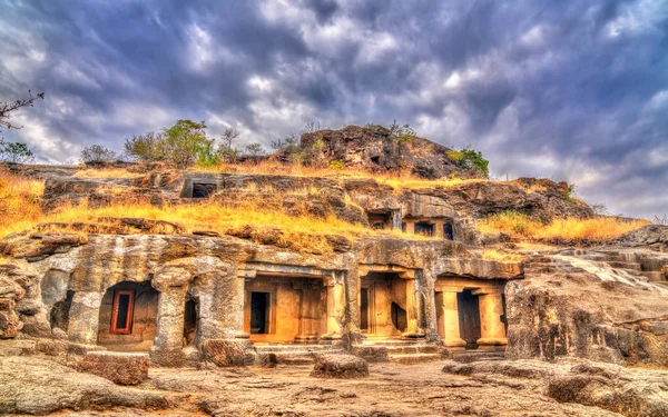 Cueva 23 en el complejo Ellora. Patrimonio de la Humanidad por la UNESCO en Maharashtra, India —  Fotos de Stock