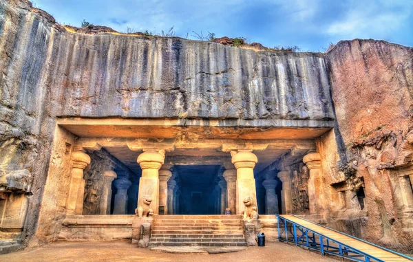 Λένα Dhumar, σπηλιά 29 στο συγκρότημα Ellora. ΟΥΝΕΣΚΟ παγκόσμιας κληρονομιάς της UNESCO στη Μαχαράστρα, Ινδία — Φωτογραφία Αρχείου