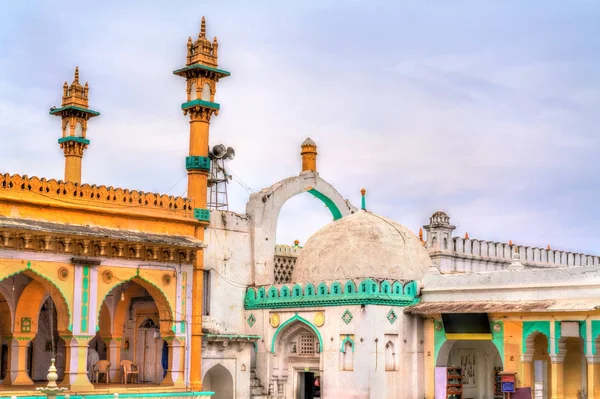 Dargah do xeque Zainuddin Khuldabad em Khuldabad - Maharashtra, Índia — Fotografia de Stock