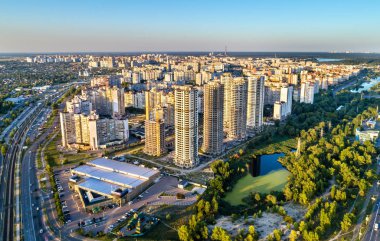 Ukrayna, Kiev 'in Troieshchyna ilçesine kuşbakışı bakış