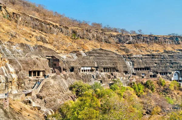 Panorama de las Cuevas de Ajanta. Patrimonio de la Humanidad por la UNESCO en Maharashtra, India —  Fotos de Stock