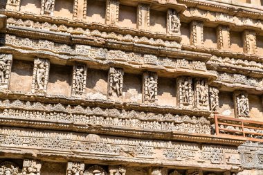 Rani ki vav, Patan - Gujarat, Hindistan bir girift inşa stepwell, tanrıçalar heykelleri