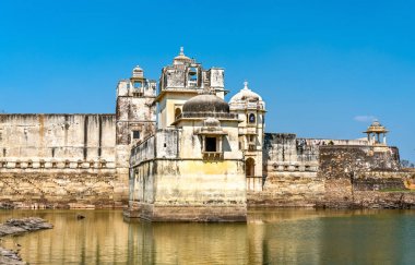 Maharani'nin Shri Padmini Mahal, Chittorgarh Fort sarayda. UNESCO Dünya Mirası Rajastan, Hindistan