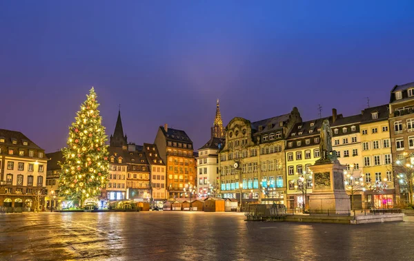 Albero di Natale Place Kleber a Strasburgo, Francia — Foto Stock