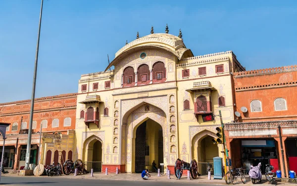 Jaipur - Rajasthan, Hindistan Tripolia kapısı — Stok fotoğraf