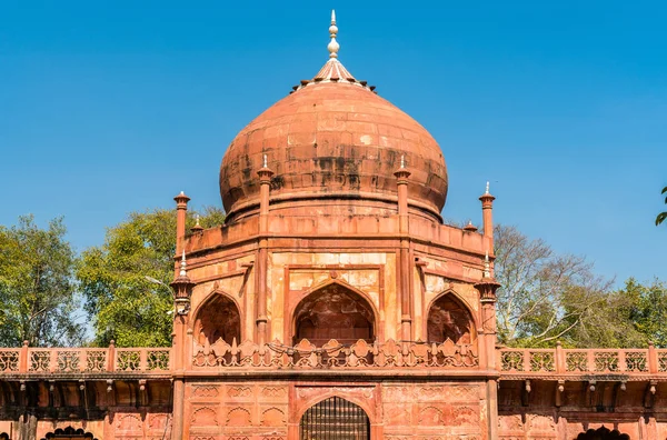 Grav av Fatehpuri Begum nära Taj Mahal i Agra, Indien — Stockfoto