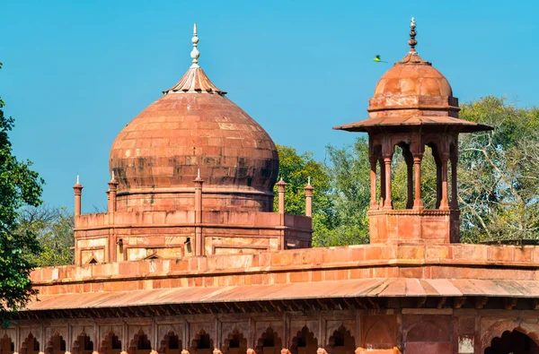 Grób z Fatehpuri Begum w pobliżu Taj Mahal w Agrze, w Indiach Obraz Stockowy