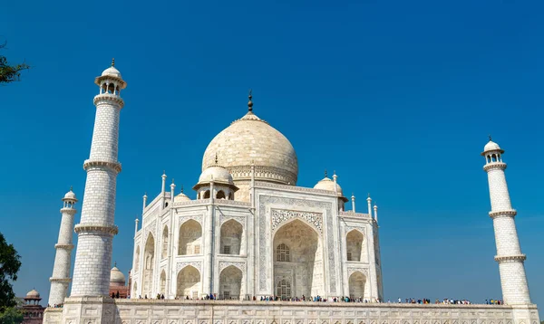 A Taj Mahal, a leghíresebb indiai emlékmű. Agra - Uttar Pradesh — Stock Fotó