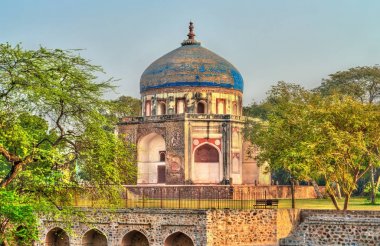 Delhi, Hindistan Humayuns mezar yakınındaki Neela Gumbad yapısı