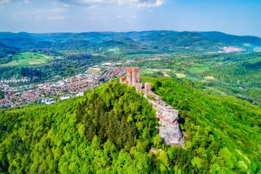 Trifels kalede Palatinate Forest. Rhineland-Palatinate, Almanya