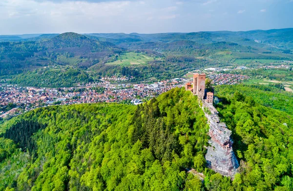 Trifels Castle in the Palatinate Forest. Rhineland-Palatinate, Germany — Stock Photo, Image