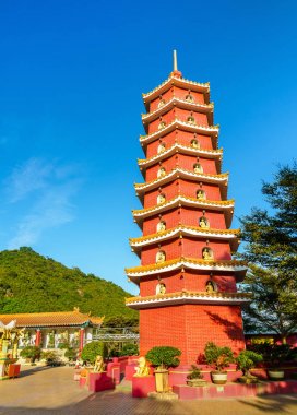 Pagoda adlı Hong Kong on bin Buda Manastırı