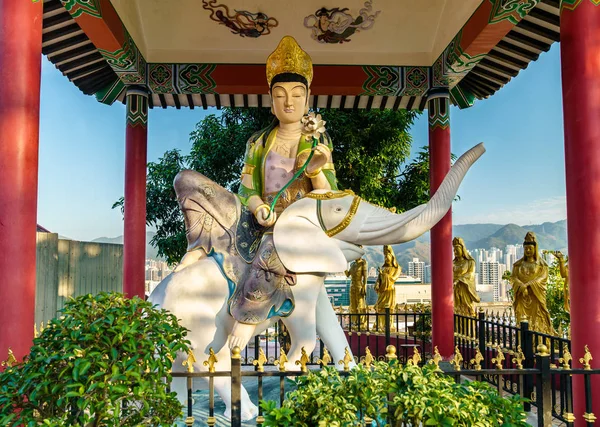 Pavillon im zehntausend Buddhas Kloster in Hongkong — Stockfoto