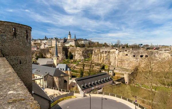 Ruinierte Befestigungsanlagen der Stadt Luxemburg — Stockfoto