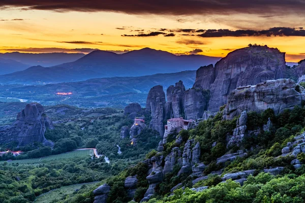 Monasteri di Roussanou, San Nicola Anapafsas e Trasfigurazione di Cristo a Meteora in Grecia — Foto Stock