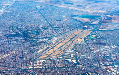 Mexico City Uluslararası Havalimanı 'nın havadan görüntüsü