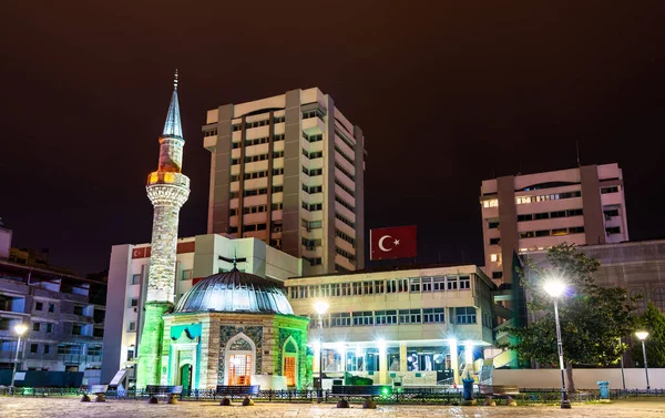Yali nebo mešita Konak v Izmiru, Turecko — Stock fotografie