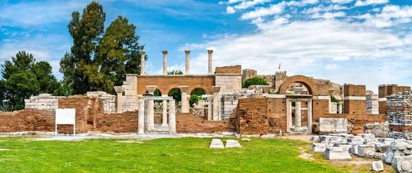 Ruïnes van de St. John Basiliek in Efeze in Turkije — Stockfoto