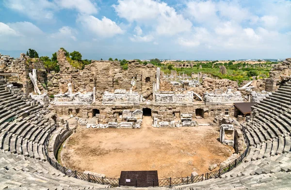터키에 있는 고대 극장 의유적 — 스톡 사진