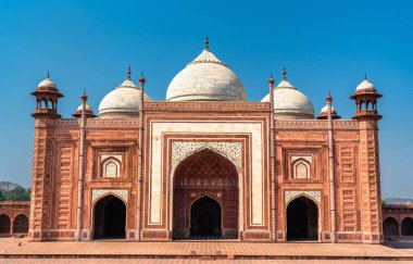 Kau Ban camide Taj Mahal kompleksi - Agra, Hindistan