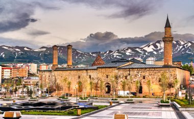 Türkiye 'nin Erzurum kentindeki Büyük Cami