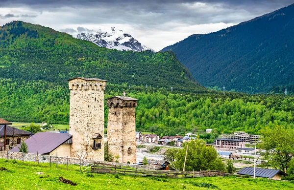 Defensive Svan Towers in Mestia, Georgia — Stock fotografie