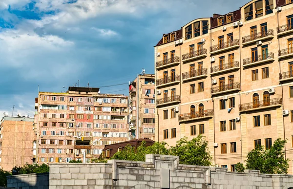 Sovjetiska byggnader i Jerevan, Armenien — Stockfoto