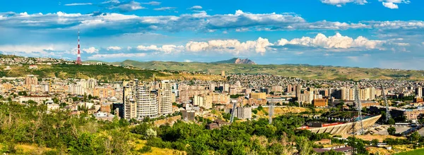 Krajobraz miasta Erewan w Armenii — Zdjęcie stockowe