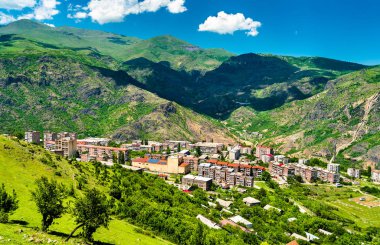 Ermenistan 'daki Alaverdi kasabasının manzarası
