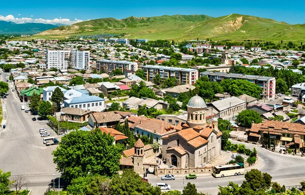 Gori városképe a katedrálissal. Grúzia — Stock Fotó