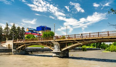 Terek nehri üzerinden Rusya 'ya giden köprü