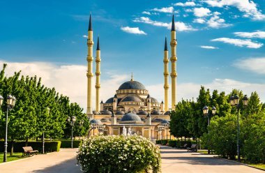 Rusya 'nın Grozny şehrindeki Çeçenistan Camiinin Yüreği