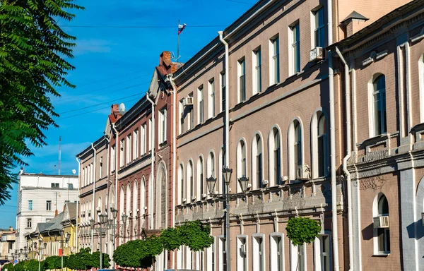 Edificios en el centro de la ciudad de Astracán, Rusia — Foto de Stock